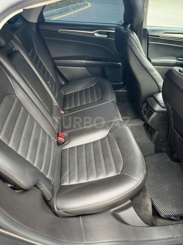 Ford Fusion (North America)-15