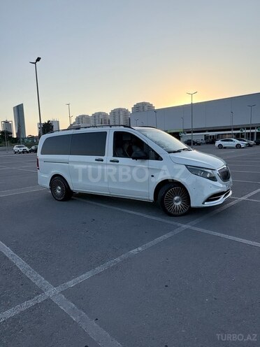 Mercedes Metris-2