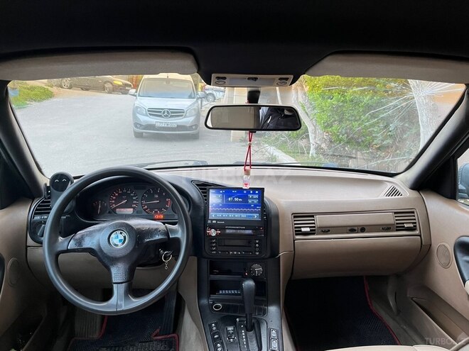 BMW 318-3
