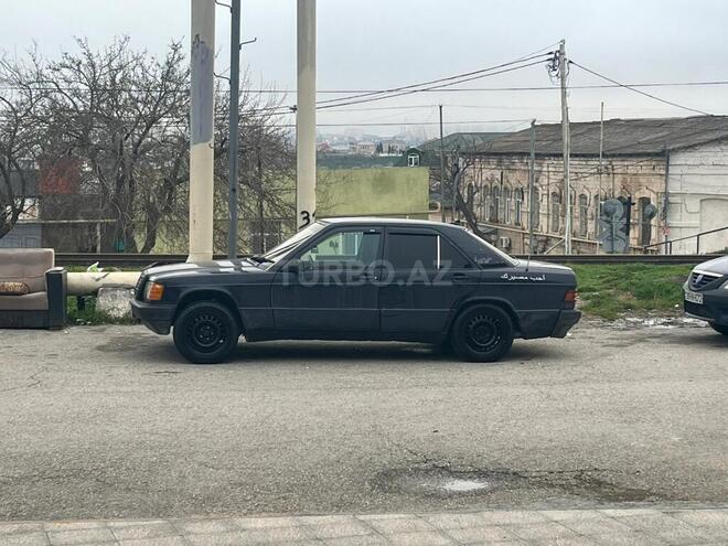 Mercedes 190-7