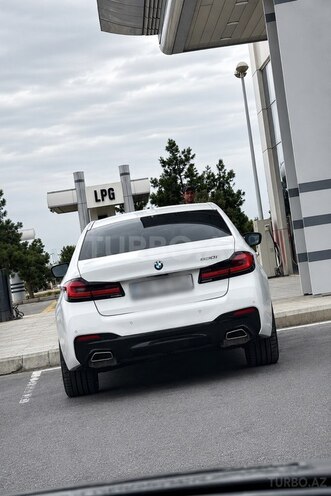 BMW 530-10