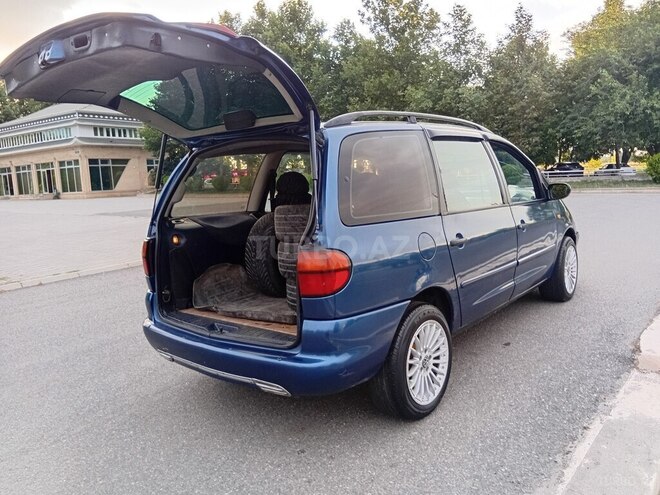 Volkswagen Sharan-2