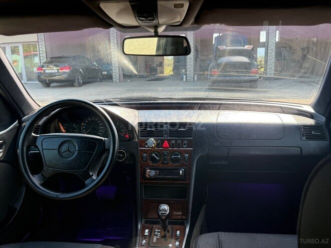 Mercedes C 180-6