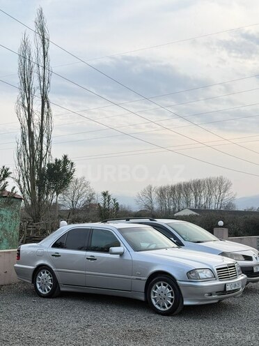 Mercedes C 180-2