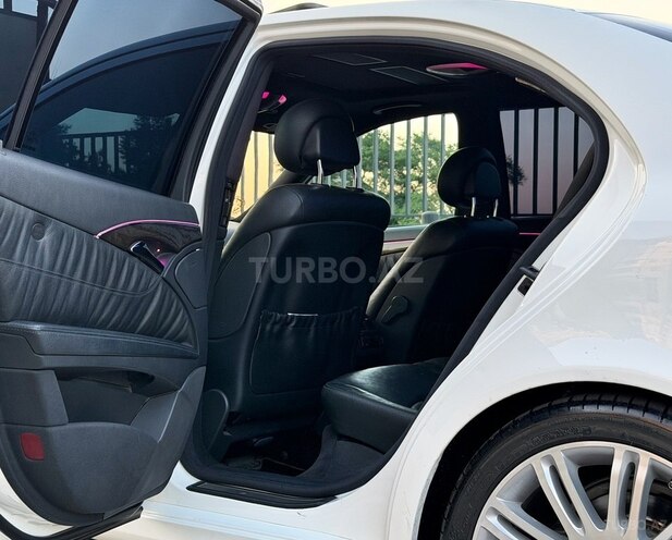 Mercedes E 320-19