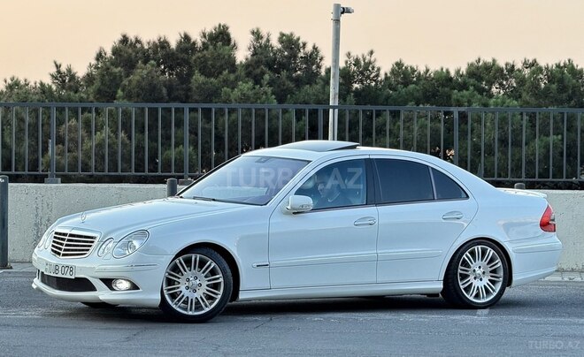 Mercedes E 320-4