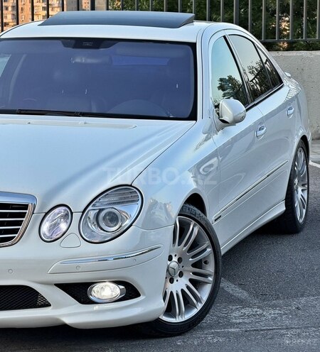 Mercedes E 320-6