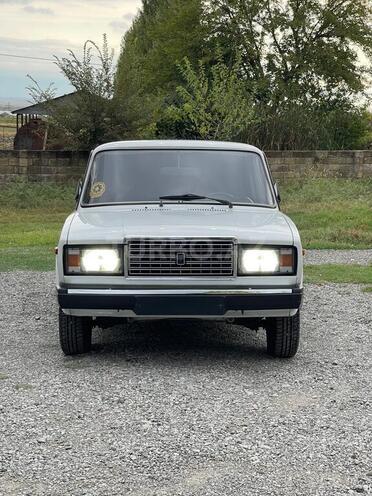 LADA (VAZ) 2107-1