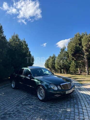 Mercedes E 200-1