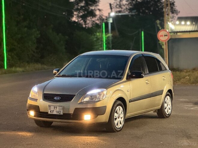 Kia Rio-1