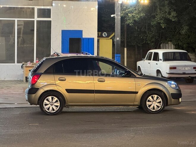 Kia Rio-3