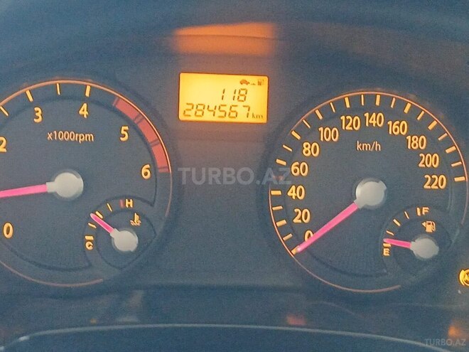 Kia Rio-8