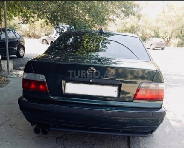 BMW 318-7