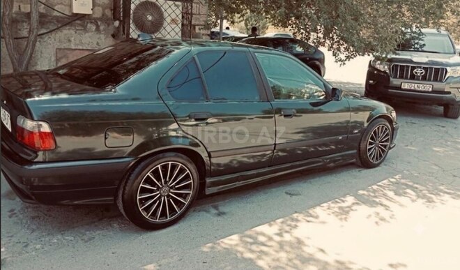 BMW 318-5
