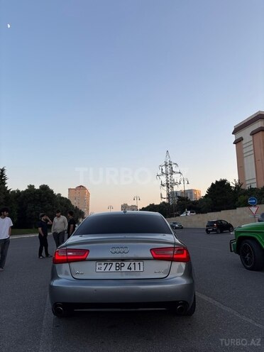 Audi A6-6