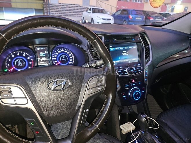 Hyundai Santa Fe-6