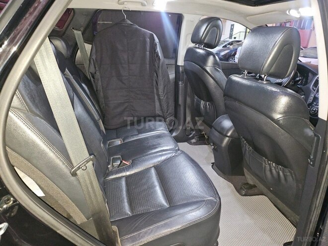 Hyundai Santa Fe-9