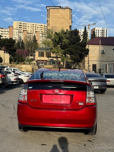 Toyota Prius-2