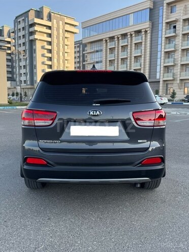 Kia Sorento-5