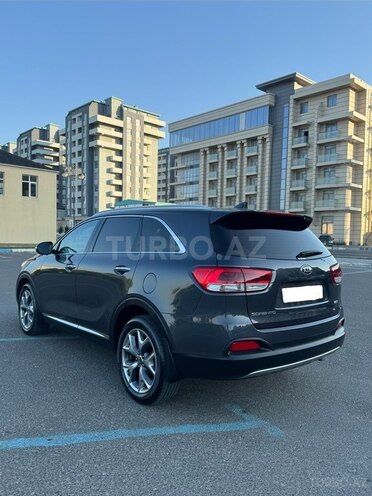 Kia Sorento-4
