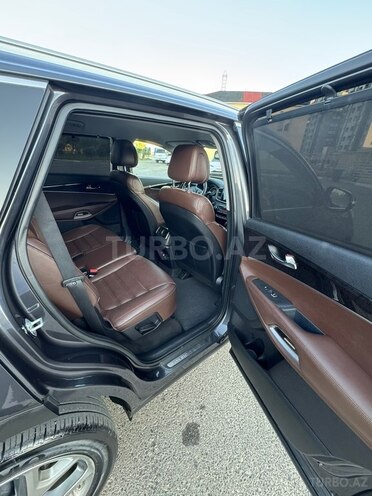 Kia Sorento-13