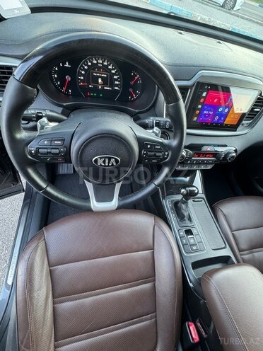 Kia Sorento-16