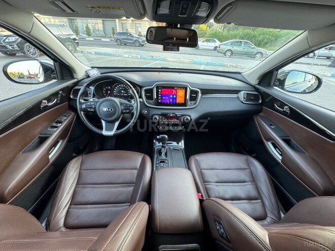 Kia Sorento-11