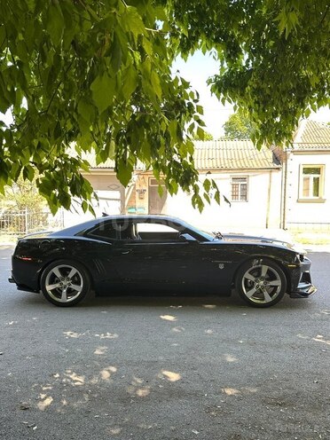 Chevrolet Camaro-12