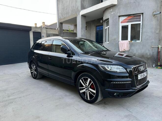 Audi Q7-2