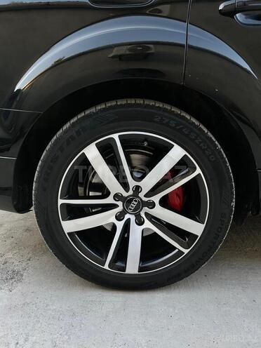 Audi Q7-3