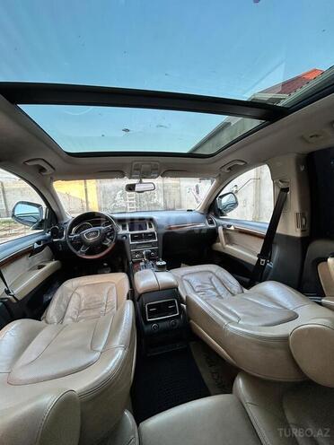 Audi Q7-7