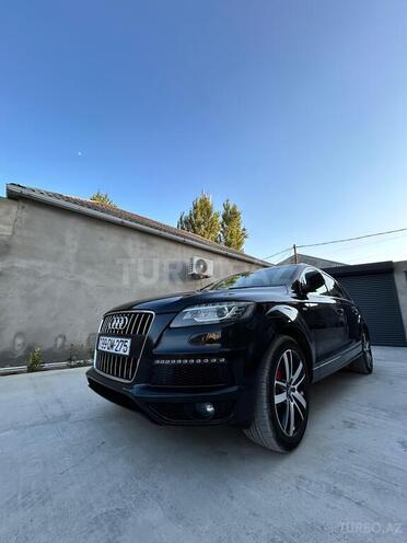 Audi Q7-13