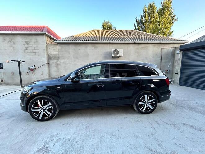 Audi Q7-14