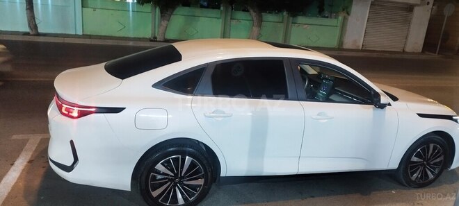 Changan Qiyuan A05-3