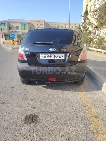Kia Rio-2