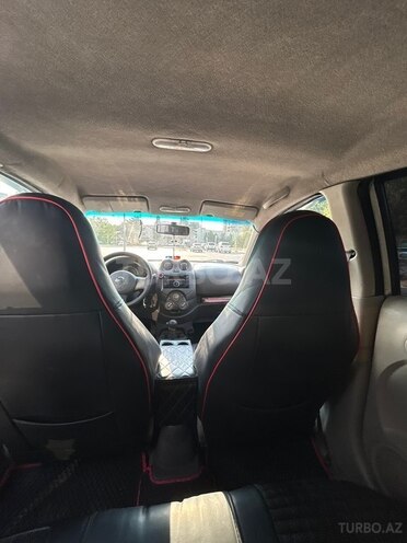Nissan Sunny-16