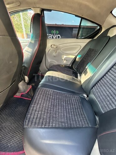 Nissan Sunny-17