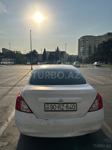 Nissan Sunny-8
