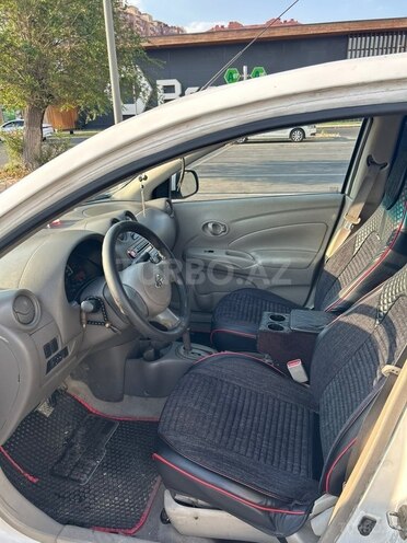 Nissan Sunny-10