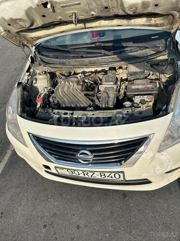 Nissan Sunny-13