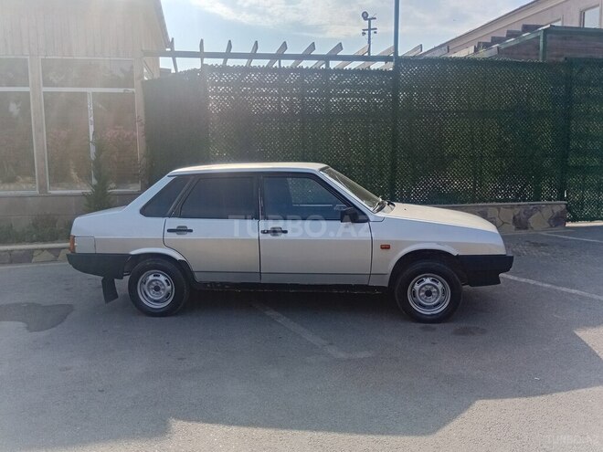 LADA (VAZ) 21099-2