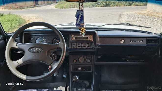 LADA (VAZ) 2107-4