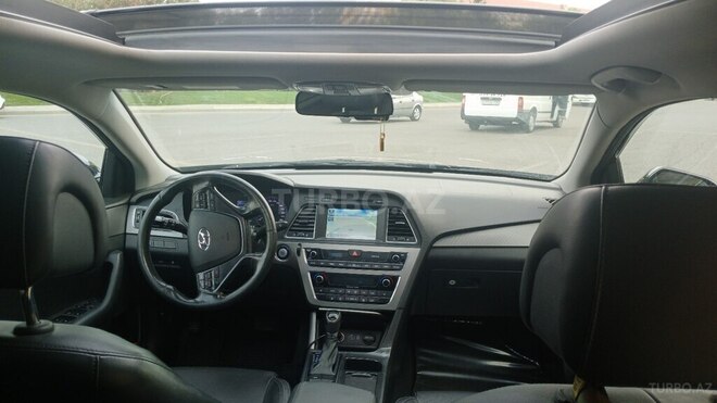Hyundai Sonata-6