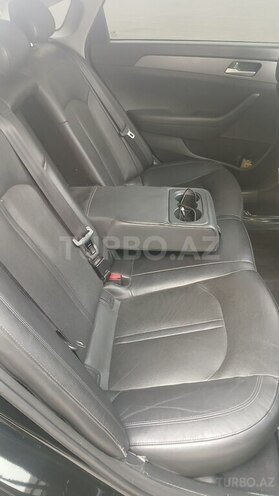 Hyundai Sonata-7