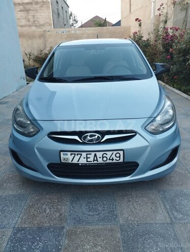 Hyundai Accent-1