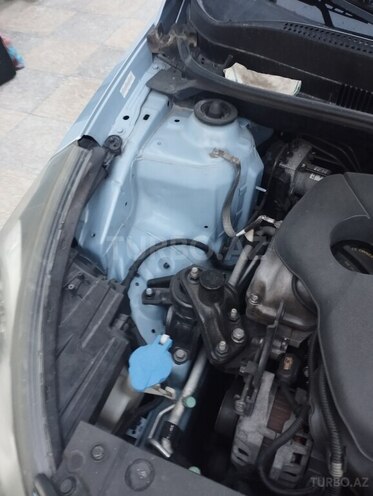 Hyundai Accent-8