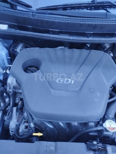 Hyundai Accent-10