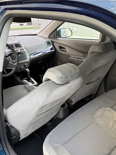 Chevrolet Cobalt-8
