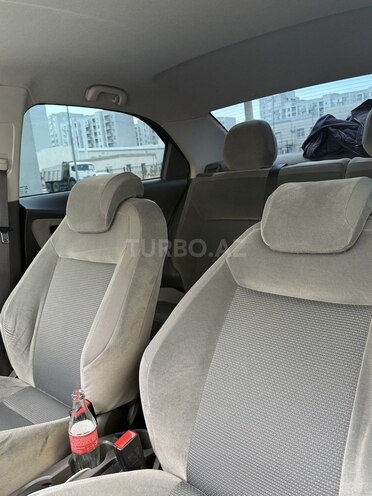 Chevrolet Cobalt-9