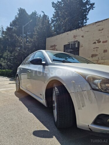 Chevrolet Cruze-8